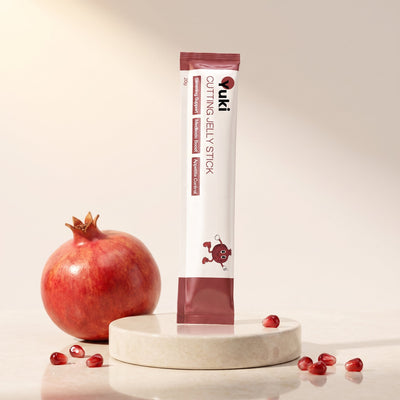 Yuki Cutting Jelly hero with pomegranate